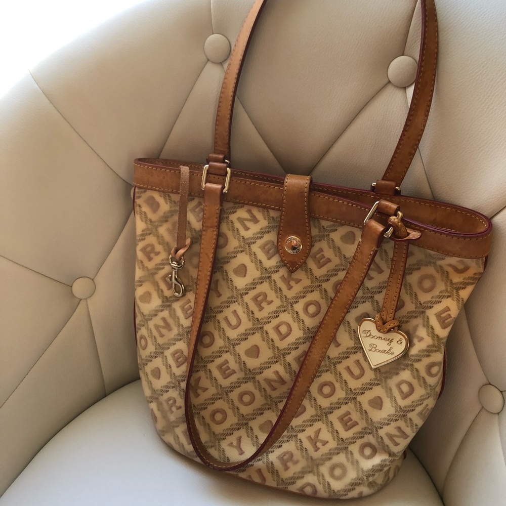 Classic Dooney & Bourke