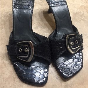 Black Stuart Weitzman low heel.