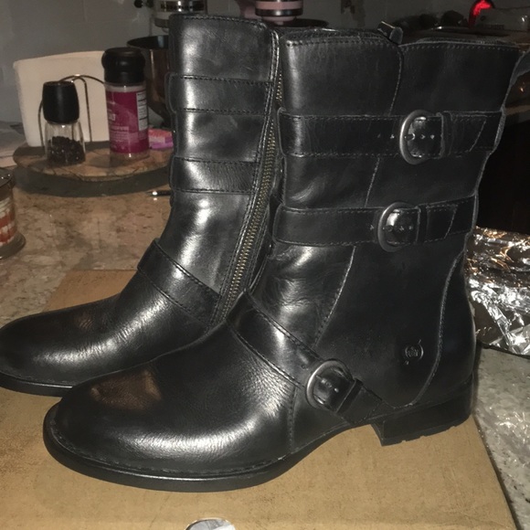 mid shaft black leather boots