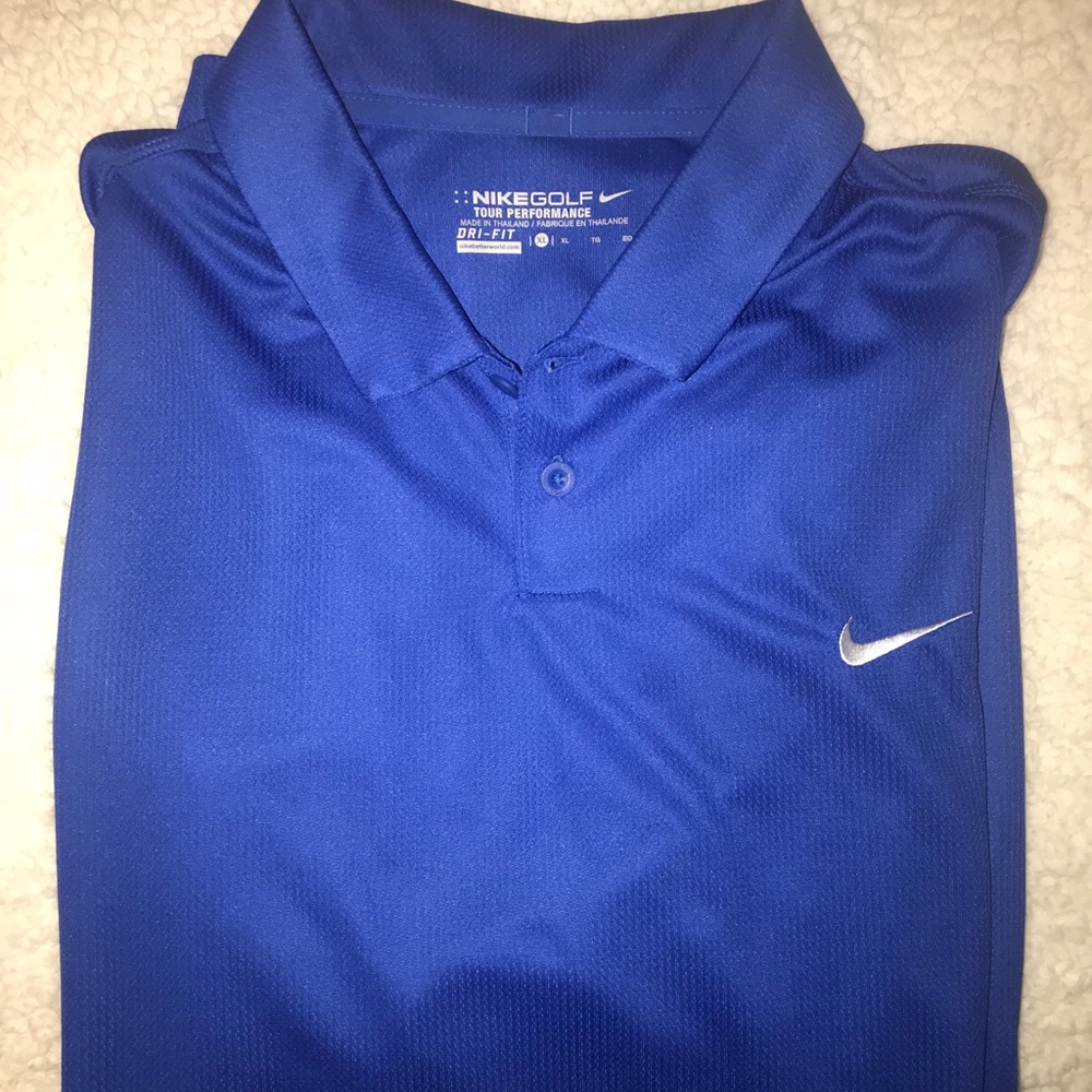 Men’s Nike golf shirt