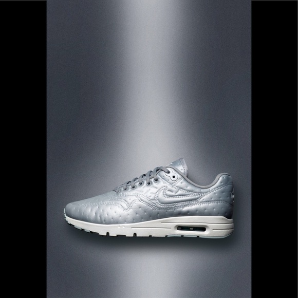 Nike Shoes Womens Grey Nike Air Max Ultra Sneakers New Poshmark