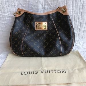 Louis Vuitton Galliera PM Bag