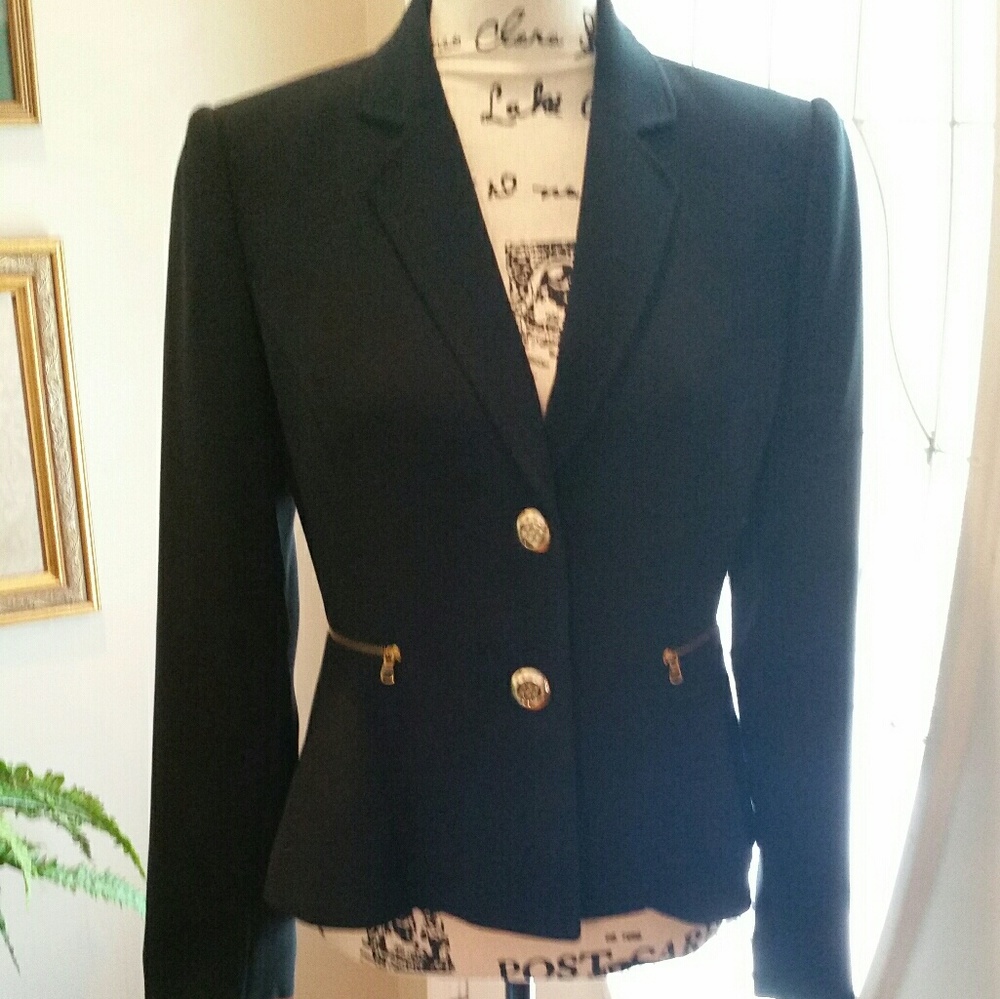TAHARI Black Fitted Knit Blazer w/Gold Accents - Picture 1 of 4