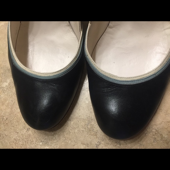 Marc Jacobs black heel with cute edging - Picture 5 of 7