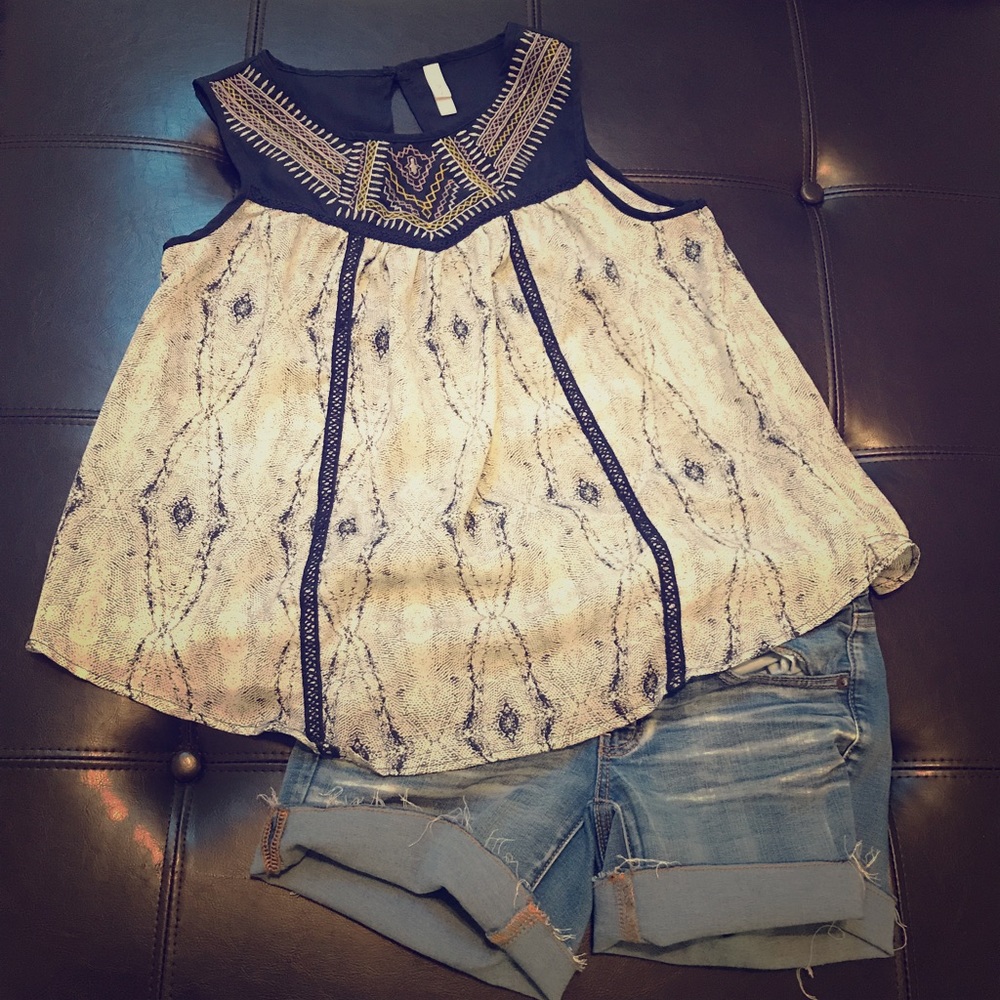 Xhilaration. Top. Embroidered detail.