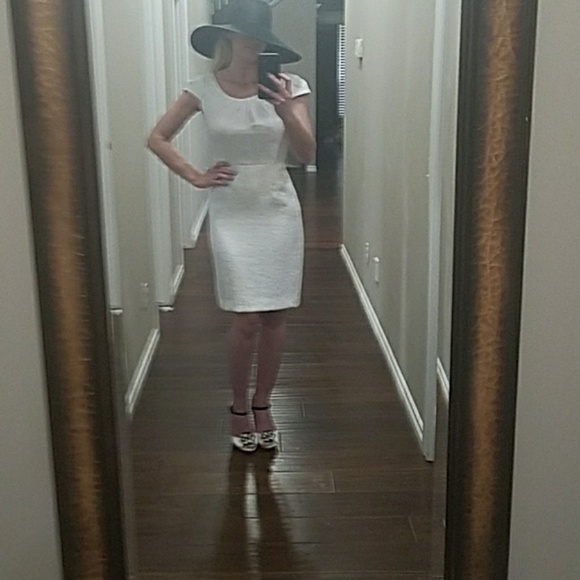 Dress - Picture 7 of 8