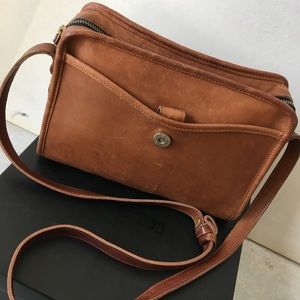 Vintage Authentic Coach crossover bag