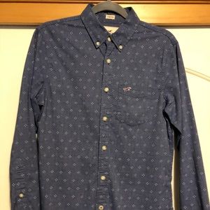 HOLLISTER BUTTON DOWN SHIRT MINT CONDITION!