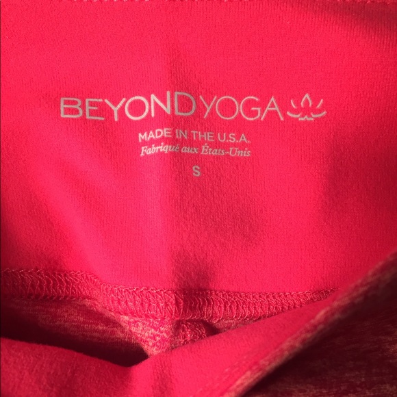 Beyond Yoga Spacedye Capri Leggings - Picture 4 of 5