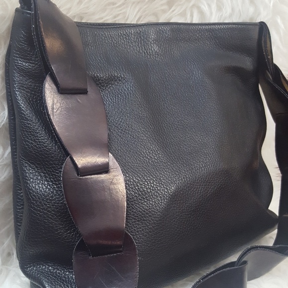 Preswick & Moore Italy Leather Crossbody - Picture 3 of 8