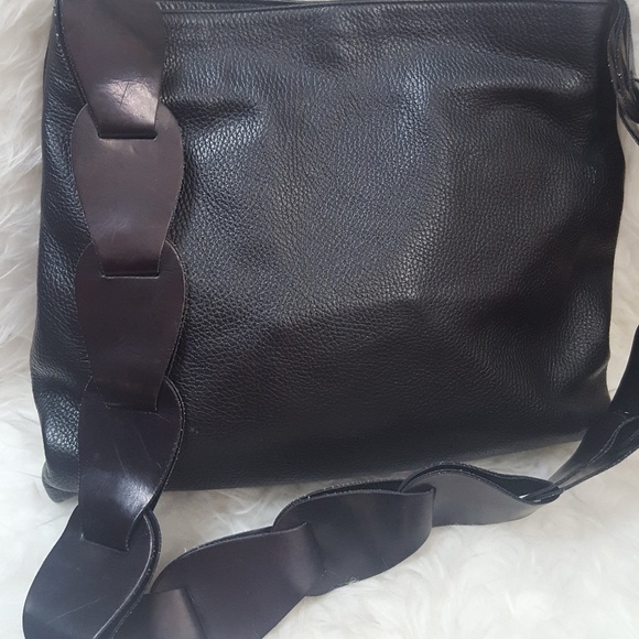 Preswick & Moore Italy Leather Crossbody - Picture 2 of 8