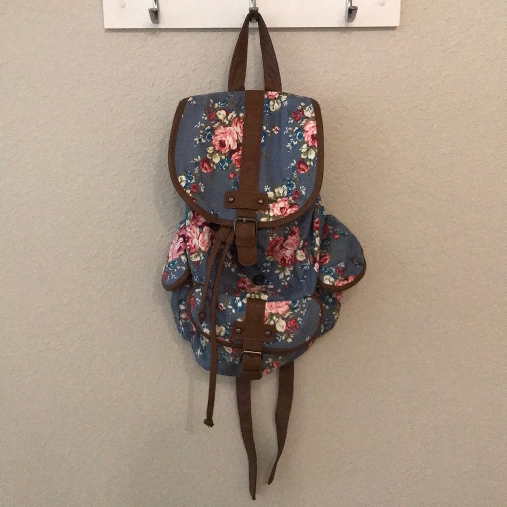 Floral backpack✨