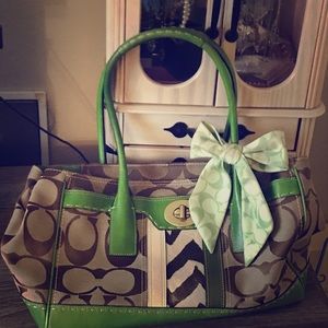 Lime Green Coach Bag J0773-11561 +Matching Wallet