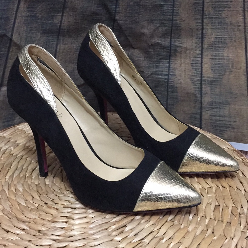Signature by shoedazzle Colette shoe SZ 7 4" high