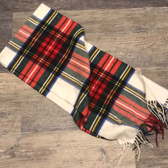 lord and taylor burberry scarf