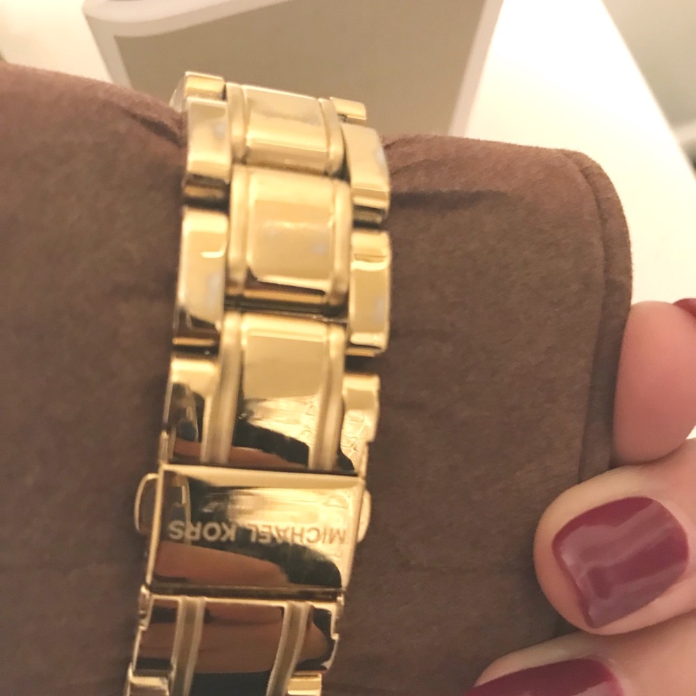 MKors women’s watch - Picture 3 of 4