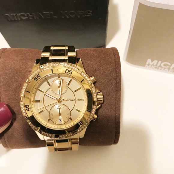 MKors women’s watch - Picture 2 of 4