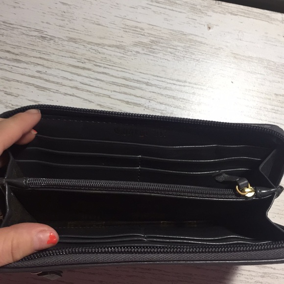 🚨 SOLD 🚨 - Picture 2 of 3