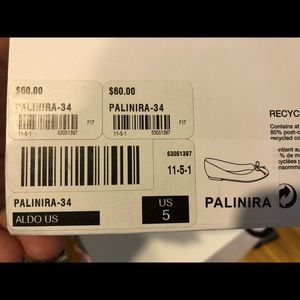 Size 5 ALDO FLATS