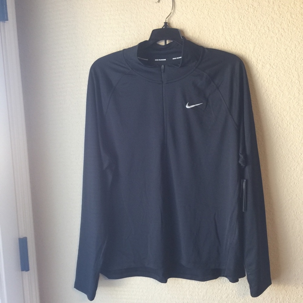 Nike Long Sleeve Pullover