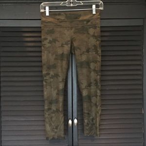 ✨Lululemon Crop Workout Leggings✨