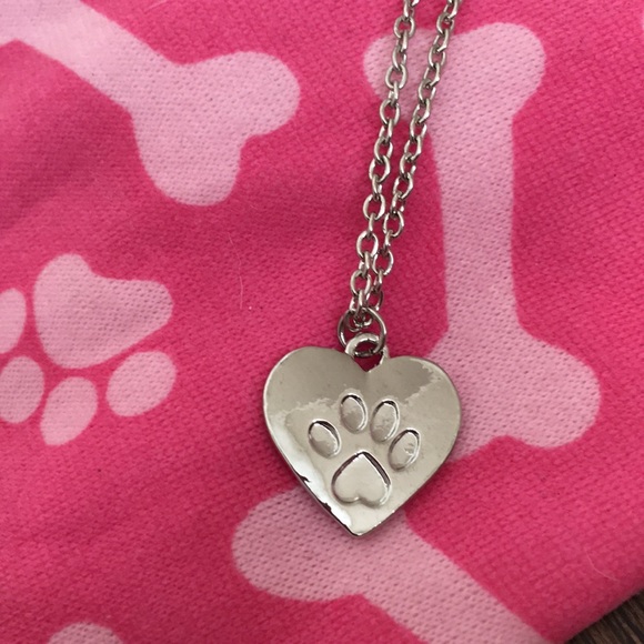 Paws of Love - Picture 3 of 7