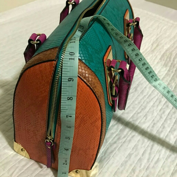 Womens handbags (SOLD) - Picture 2 of 6