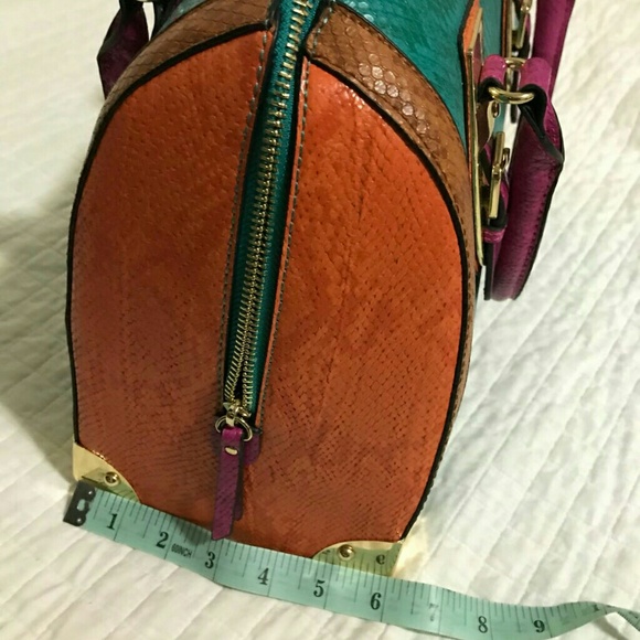 Womens handbags (SOLD) - Picture 3 of 6