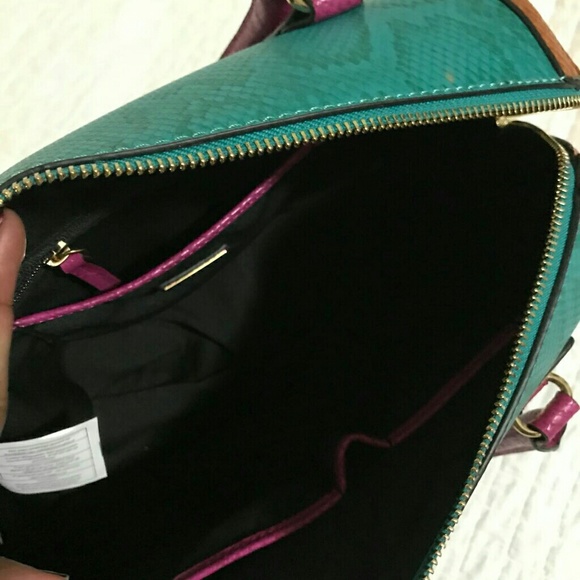 Womens handbags (SOLD) - Picture 5 of 6