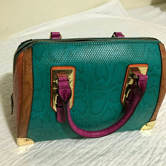 Womens handbags (SOLD) - Picture 6 of 6