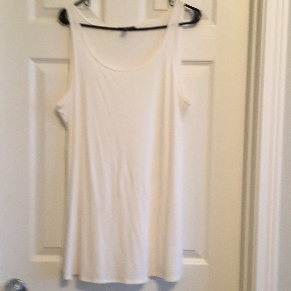 White silk stretch shell. Eileen Fisher