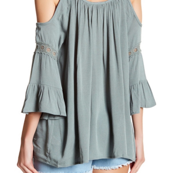 Romeo & Juliet Couture Sage Cold Shoulder Blouse - Picture 3 of 3