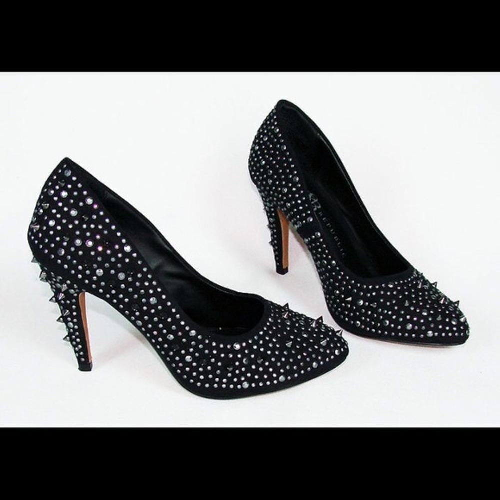 Black Studded Pumps