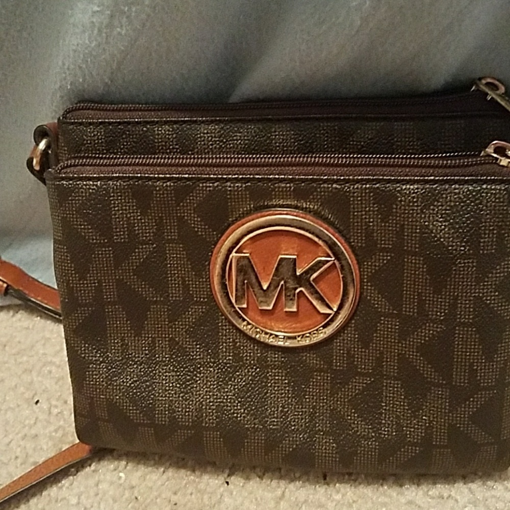 MICHAEL KORS BROWN CROSSBODY