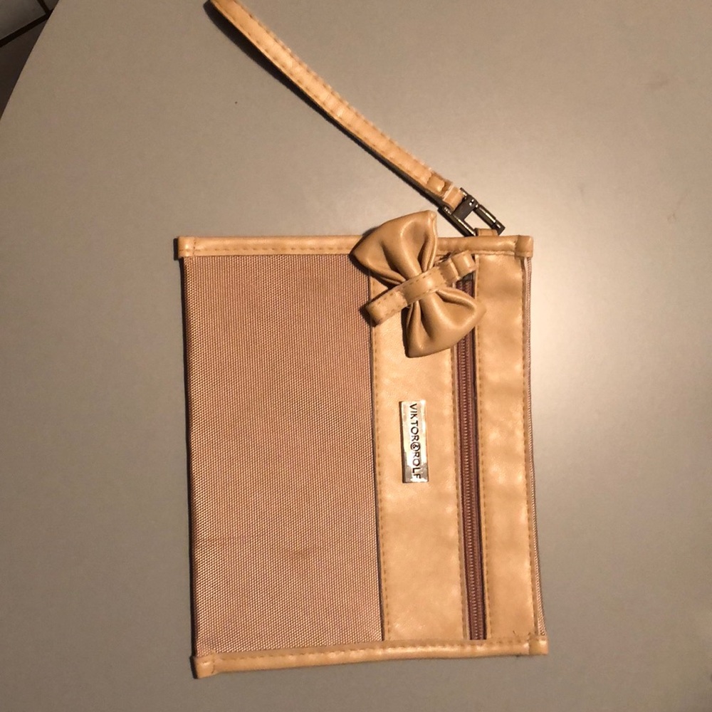 Victor and Rolf hand bag ! Great condition!!