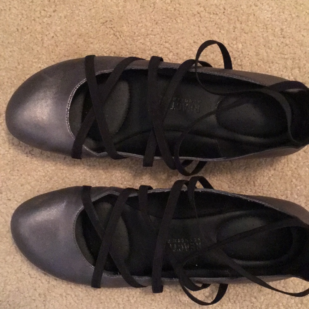 Kenneth Cole Reaction Ballet flats