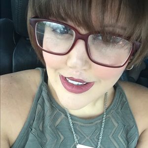 Meet your Posher, Ashly