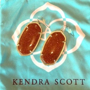 Kendra Scott Danielle Earring in Goldstone