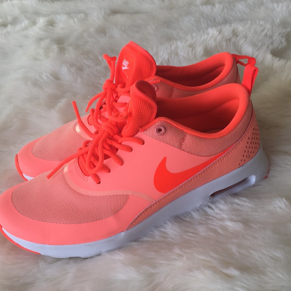 Neon pink Nike Air Max Thea