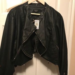 Torrid cropped faux leather jacket w/ zippers
