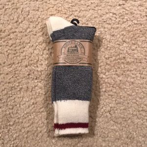 2 pairs of Roots Cabin men's socks