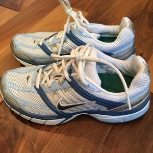 Nike Air Pegasus Women’s Running Shoes