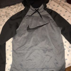 nike sweatshirt