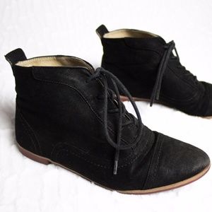 Black lace-up Boots
