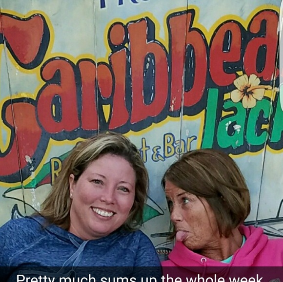 Meet your Posher, Stacy - Picture 4 of 4