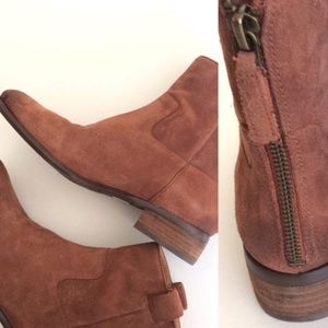 Nine West, Suede Distressed Brown Bootie, Size 7