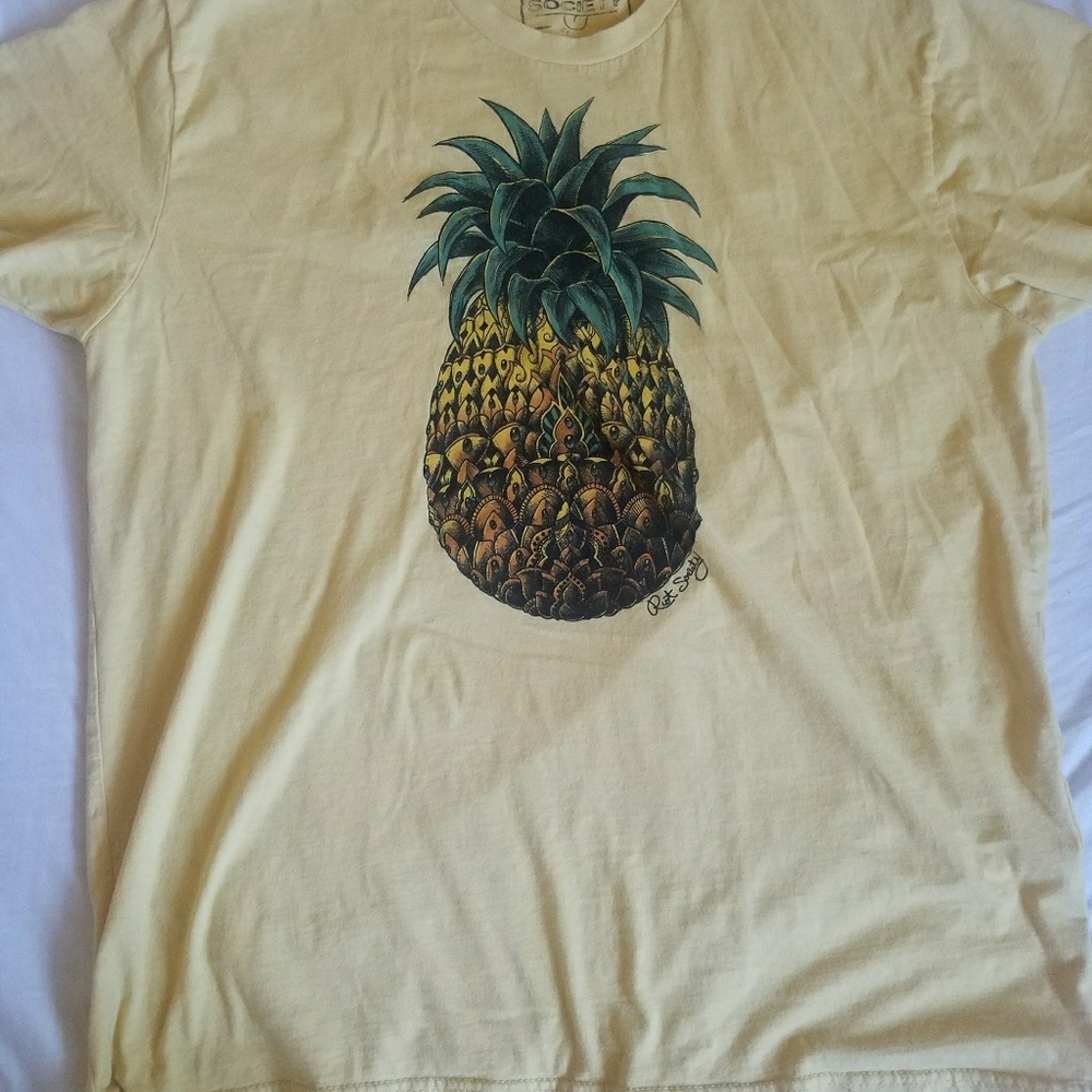 Pineapple t-shirt