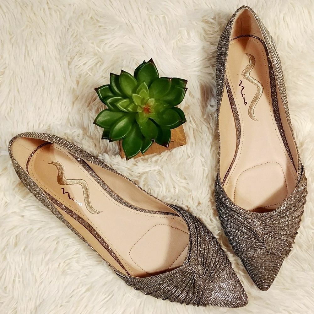 Silver 10M Nina Klaire Silver Pointed Toe Flats
