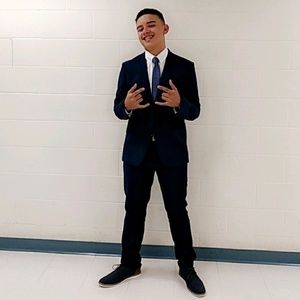 Meet your Posher, Dominick