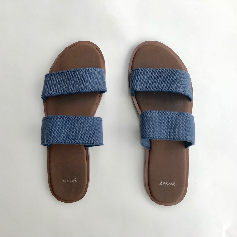 Samuel sandals ☺️ EXCELLENT CONDITION